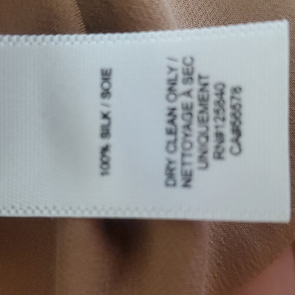 INTERMIX Raleigh 100% Silk Tapered Pants Ankle Zip Tailored Pleated Size 10 - Picture 11 of 14